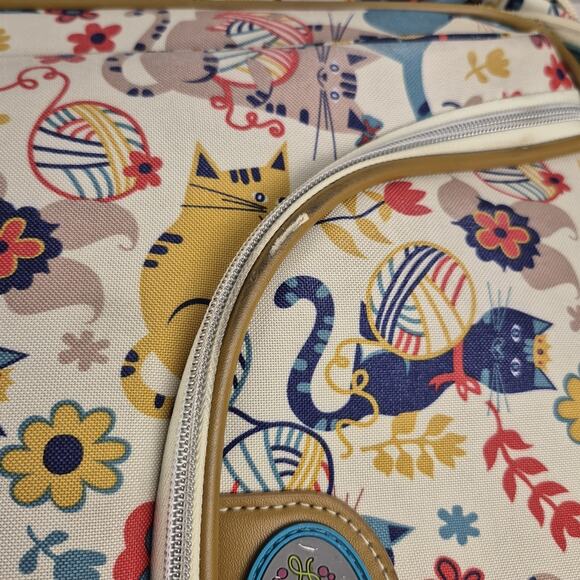 Green Living Lily Bloom Eco Friendly Cat Furry Friends Luggage 25" Suitcase - Picture 16 of 16